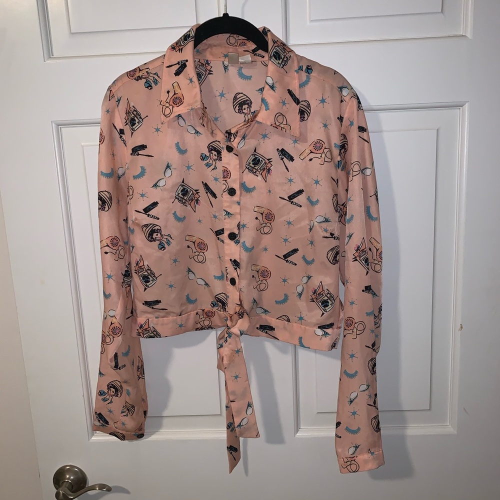 Forever 21 retro pink hair stylist shirt L